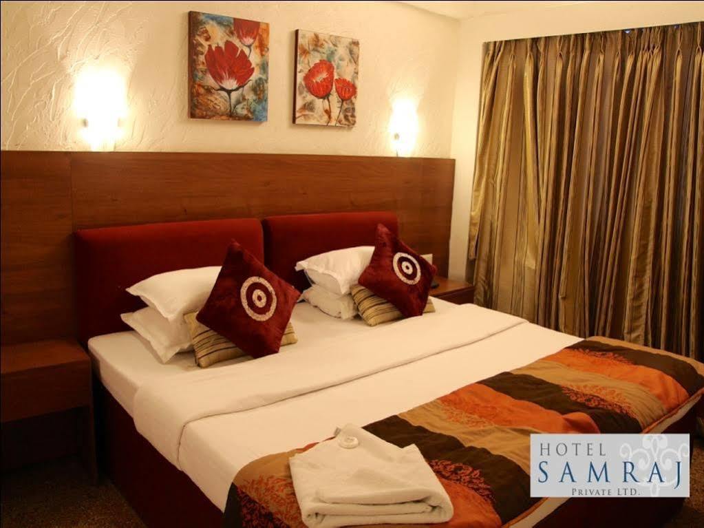 Hotel Samraj Bombay Esterno foto