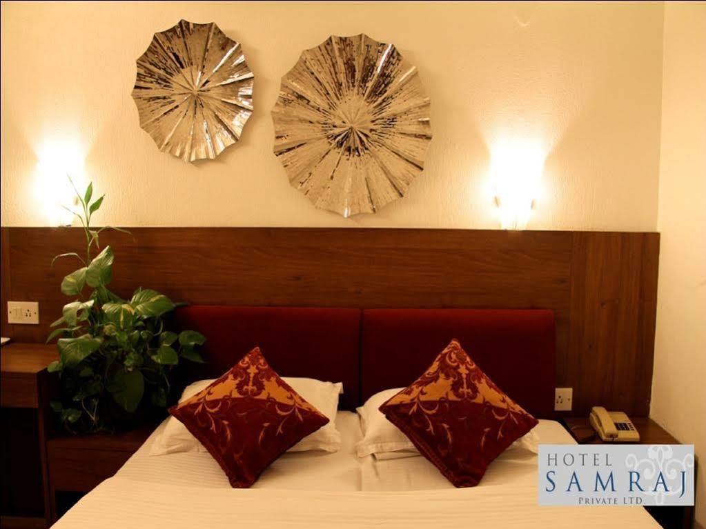 Hotel Samraj Bombay Esterno foto